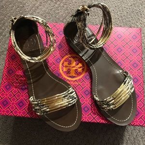 COPY - Tory Burch, Mignon Rings Flat Sandal, Black/Ivory